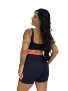 Conforto, estilo e liberdade em cada movimento. A moda fitness que te acompanha dentro e fora da academia.